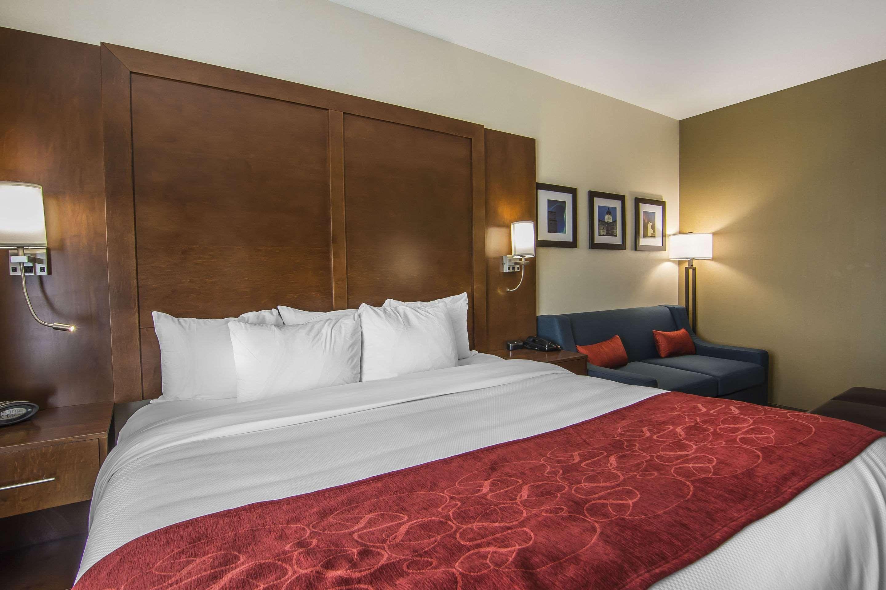 Comfort Suites Риджайна Екстериор снимка