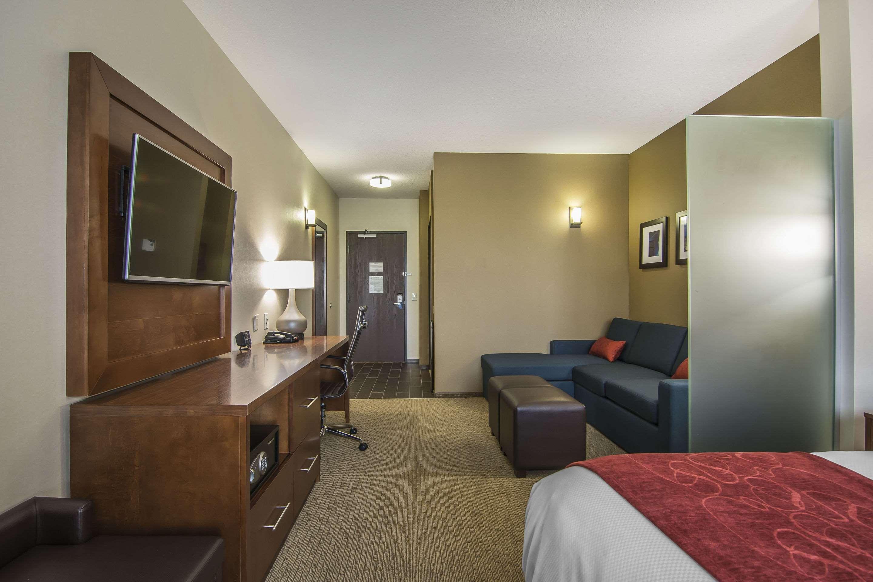 Comfort Suites Риджайна Екстериор снимка