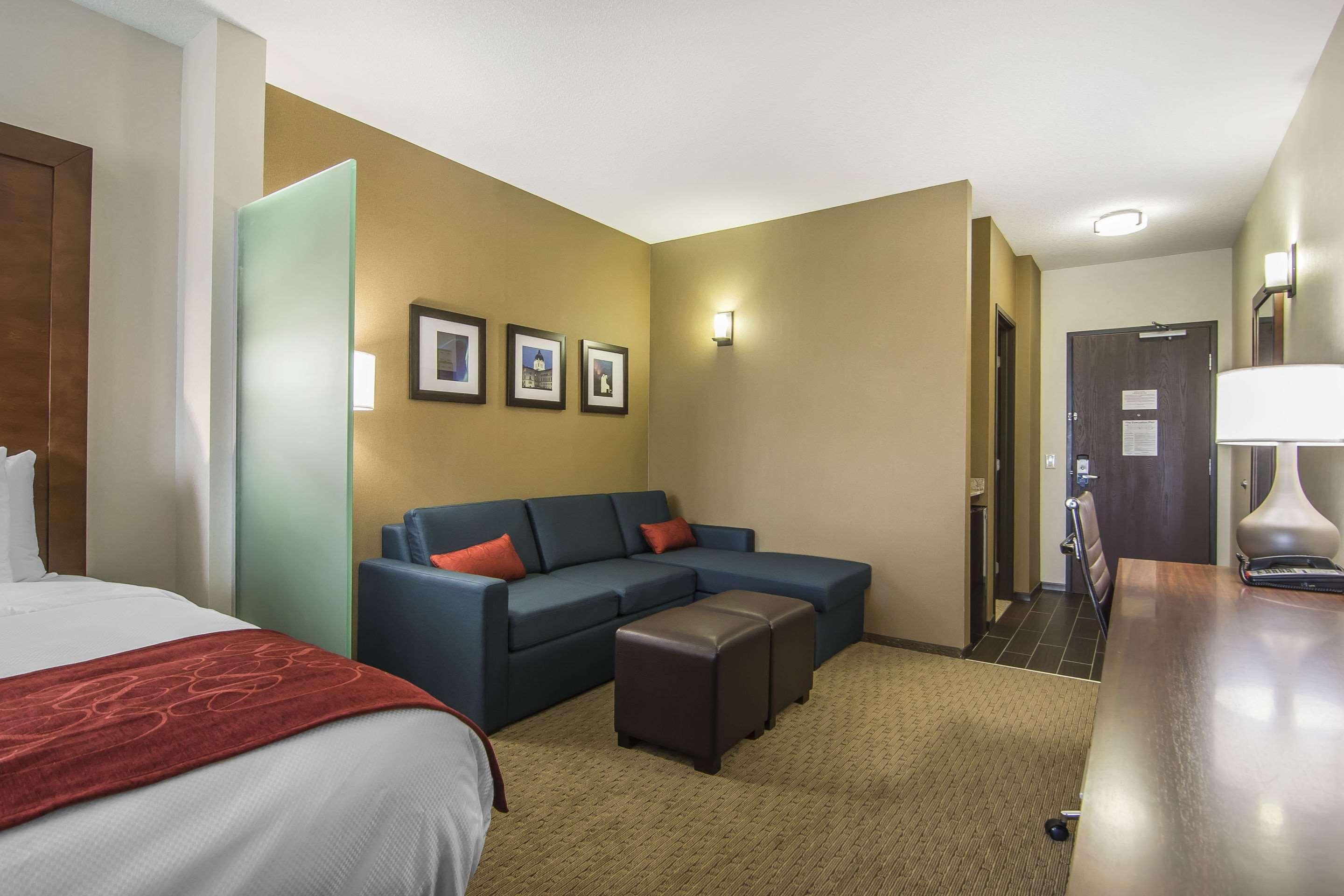 Comfort Suites Риджайна Екстериор снимка
