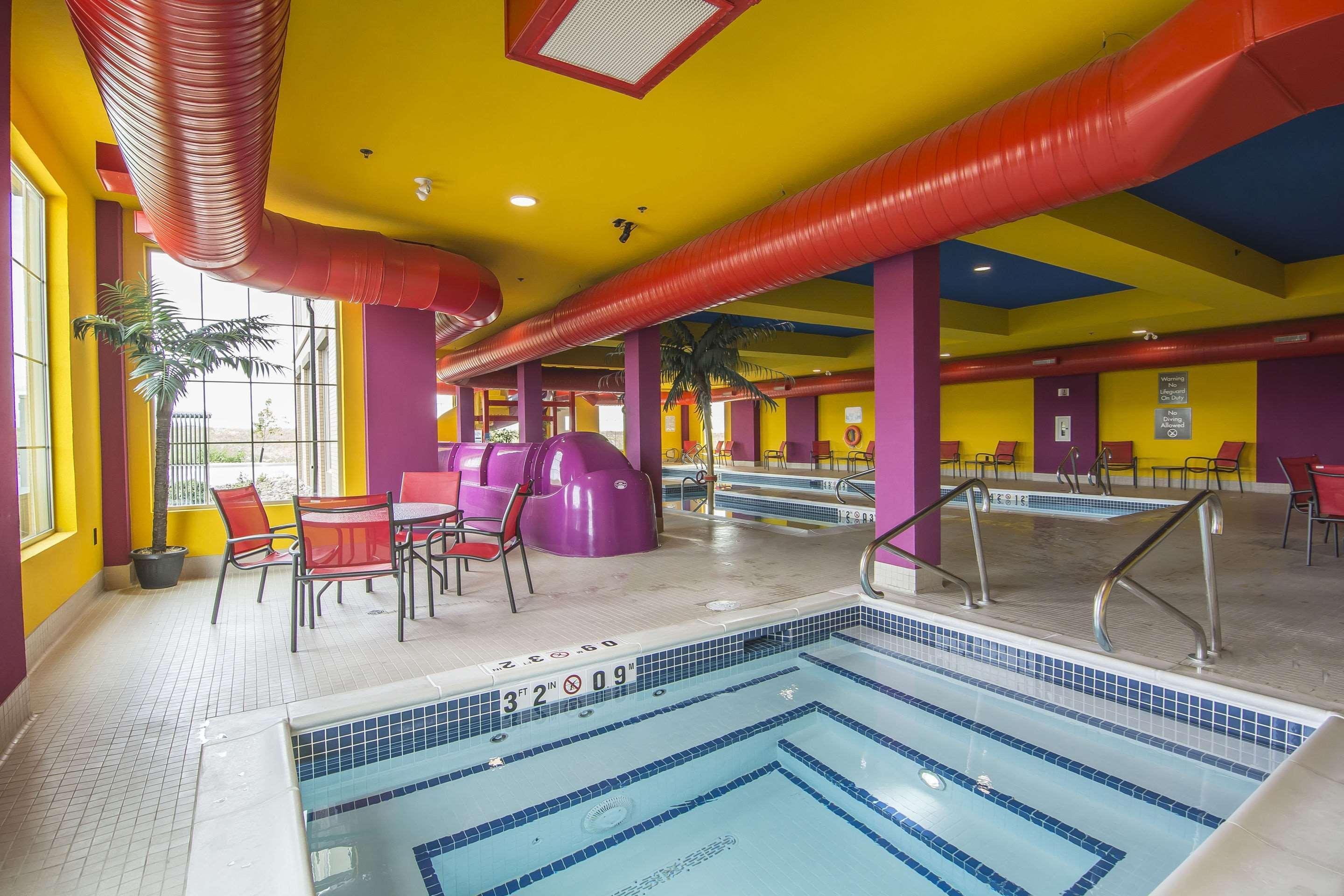 Comfort Suites Риджайна Екстериор снимка